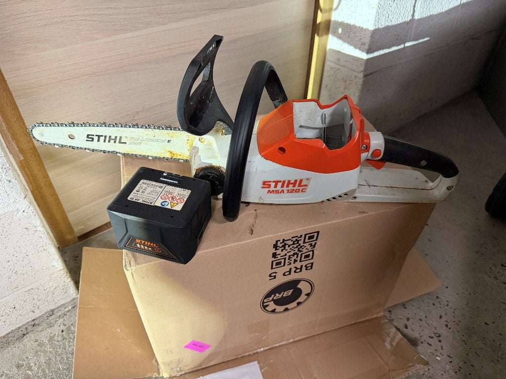 Tronçonneuse STIHL MSA 120 C, Enlèvement, Utilisé, STIHL