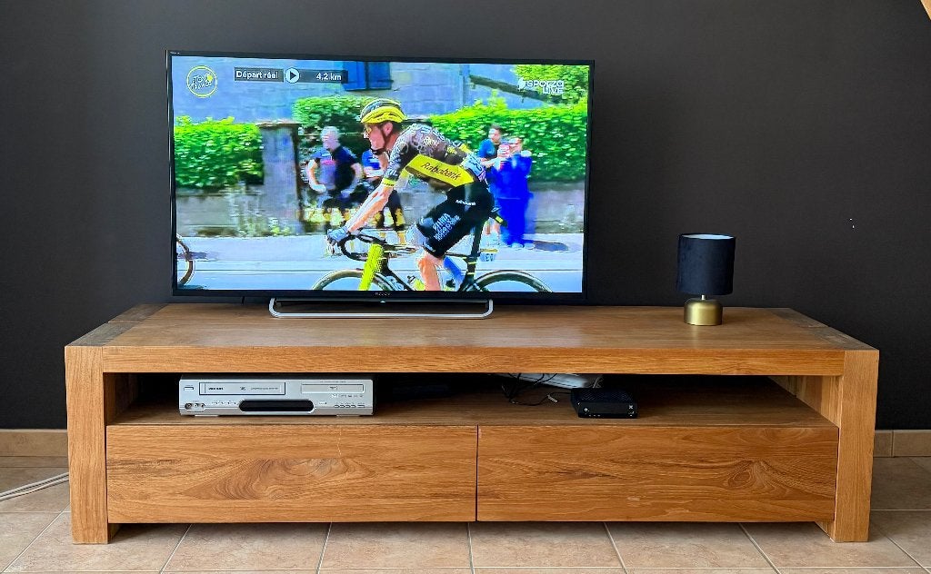 Meuble TV Ethnicraft en teck massif 180 cm — excellent état, Maison & Meubles, Teck, Moins de 100 cm, 150 à 200 cm, Enlèvement
