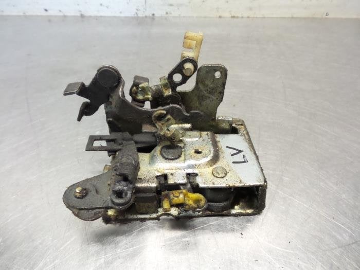 Deurslot Mechaniek 4Deurs links-voor van een Jeep Cherokee, Jeep, Gebruikt, -, -