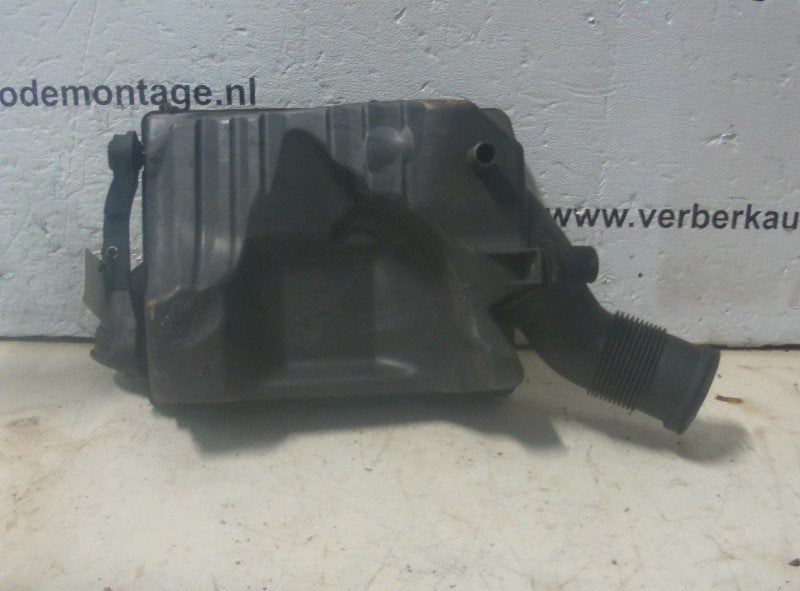 BOITIER FILTRE À AIR Opel Astra H SW (L35) (55 556 464), Opel, Opel Automobile GmbH, Utilisé, Kontakt-opel@opel.com