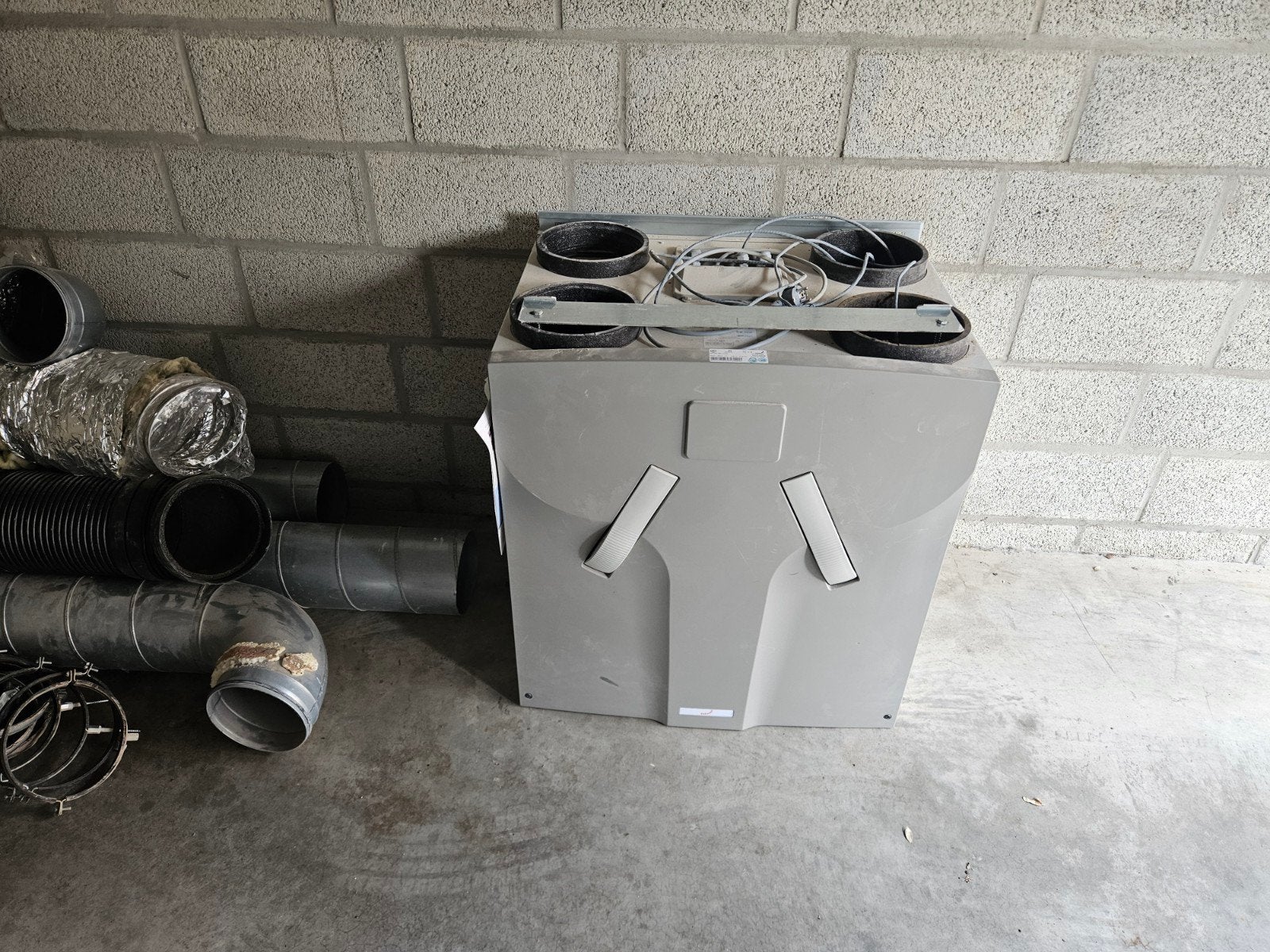 Ventilatieunit Zehnder incl. leidingwerk, Enlèvement, Utilisé