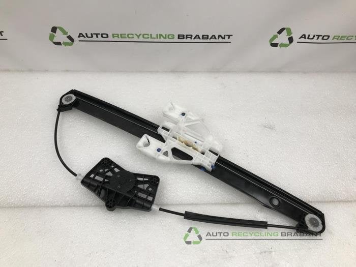 Mécanique vitre 4portes arrière gauche d'un Audi Q3, Autos : Pièces & Accessoires, -, 3 mois de garantie, Utilisé, -