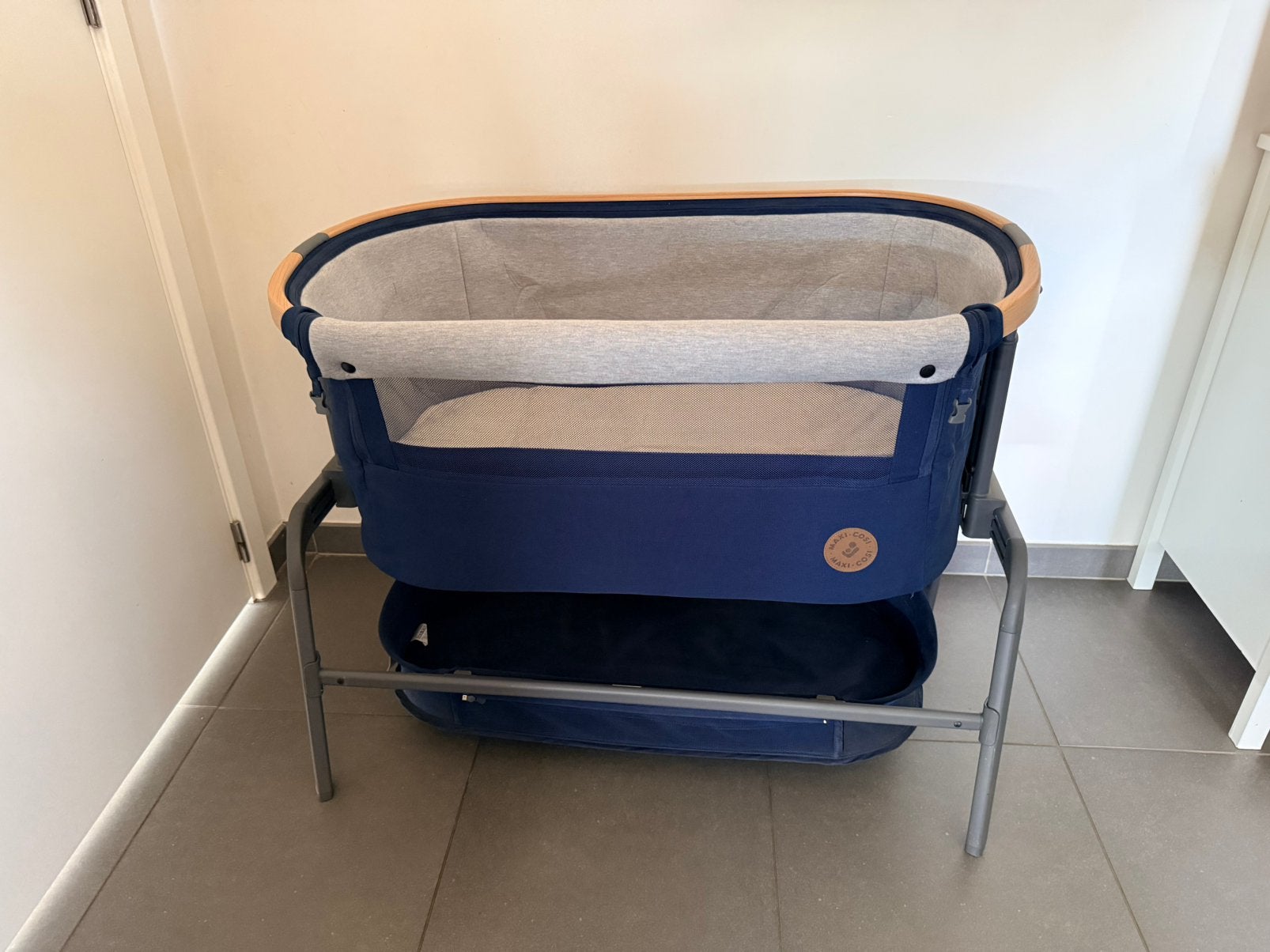 Maxi cosy co-sleeper in nieuwstaat, Ophalen, Zo goed als nieuw, Wieg