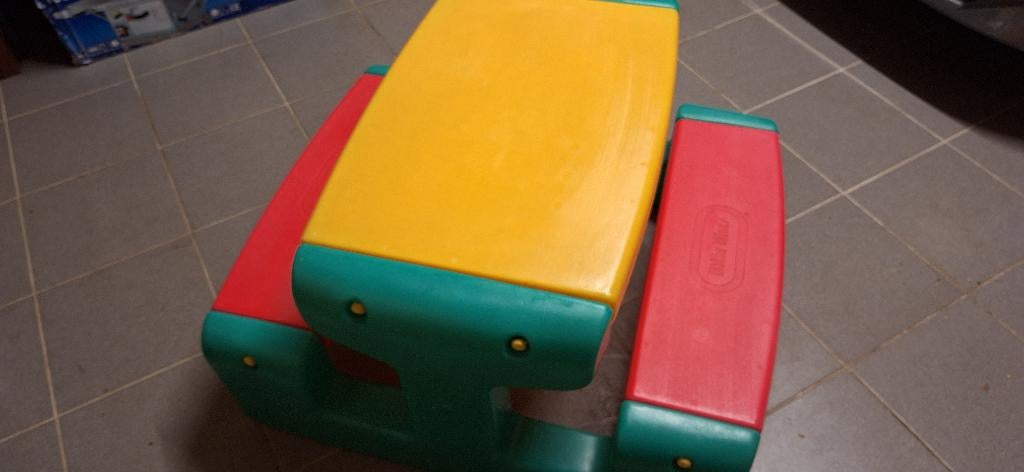 Kinderbankje 3 tot 6 jaar, af te halen gepast geld Mortsel, Tuin en Terras, Tuinbanken, Ophalen, Gebruikt, Kunststof