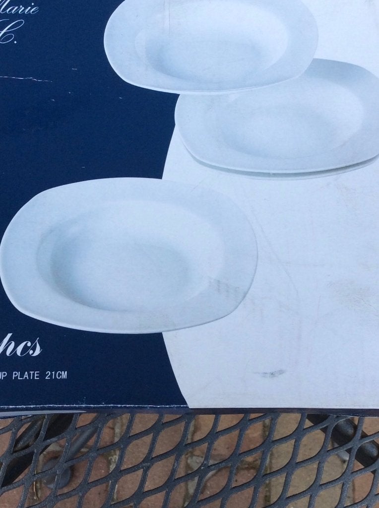 DIEPE BORDEN CHARLOTTE MARIE NIEUW IN DOOS, Huis en Inrichting, Keuken | Servies, Ophalen of Verzenden, Nieuw, Bord(en)