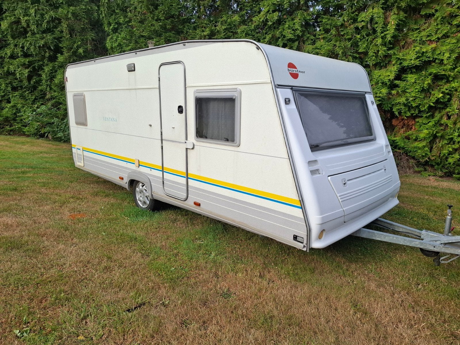 Burstner Ventana 480TS, Rondzit, Frans bed, Particulier, Douche