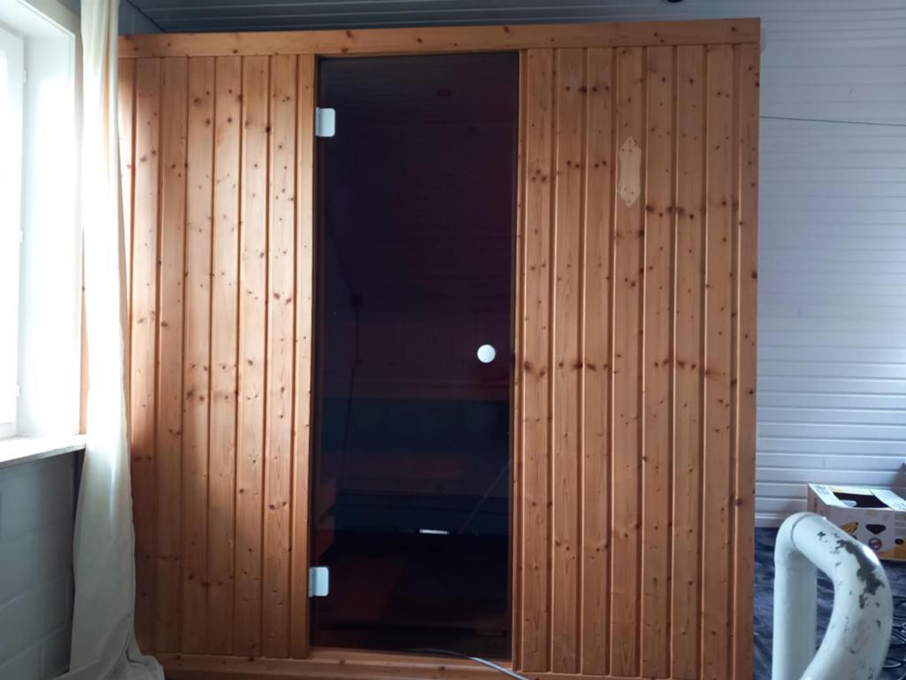Sauna House Finse Sauna – 4/6 personen – Zeer goede staat, Ophalen, Zo goed als nieuw, Fins of Traditioneel, Complete sauna