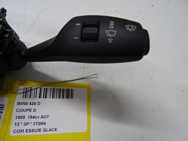 COMMODO ESSUIE-GLACE BMW 4 serie (F32) (01-2013/02-2021), Utilisé, BMW, Petuelring 130
80809  München, DE, Bayerische Motoren Werke AG