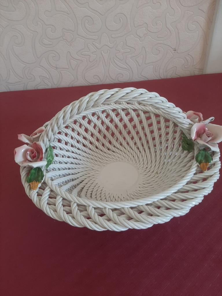 Plat décoratif rétro/vintage en porcelaine de style panier t, Enlèvement ou Envoi