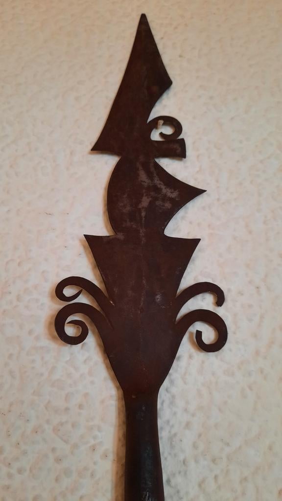 Congolese speer, Ophalen