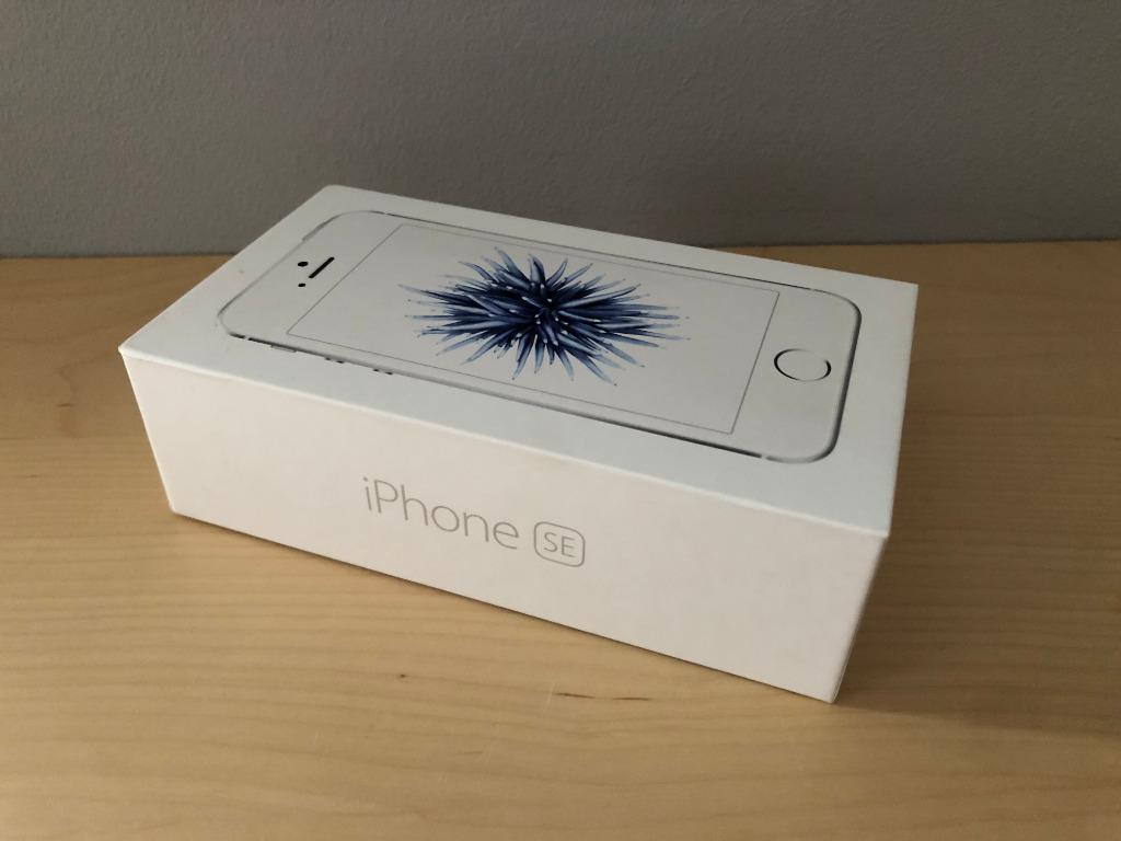 Boite vide iPhone SE (2016) 32 Go Silver, Télécoms, Enlèvement ou Envoi, Utilisé, Argent, IPhone SE (2016)
