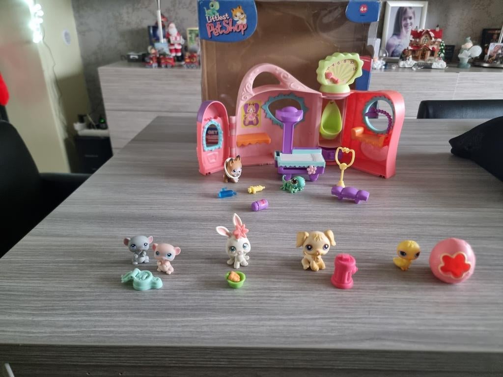 Littlest pet - shop, het ziekenhuis 10 en 3 sets 2,5 stuk, Kinderen en Baby's, Ophalen of Verzenden, Zo goed als nieuw