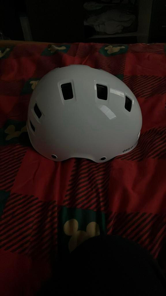 Inline skate of skate helm geen koerier enkel afhalen, Ophalen, Zo goed als nieuw