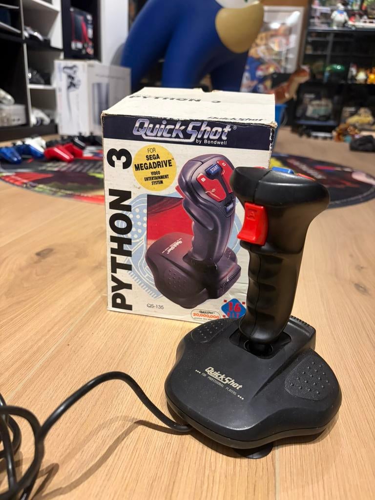 Quickshot python 3 voor megadrive, Enlèvement, Comme neuf