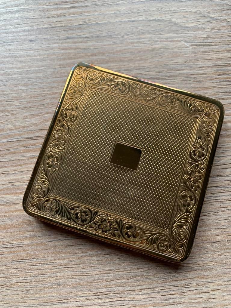 Ancien poudrier en métal doré KIGU Années 50/60