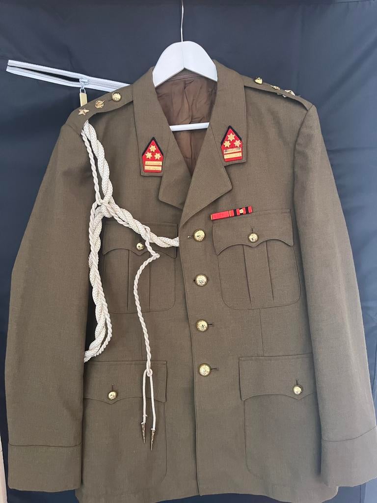 Veste de service lieutenant-général 1970, Collections, Enlèvement ou Envoi, Armée de terre, Vêtements ou Chaussures