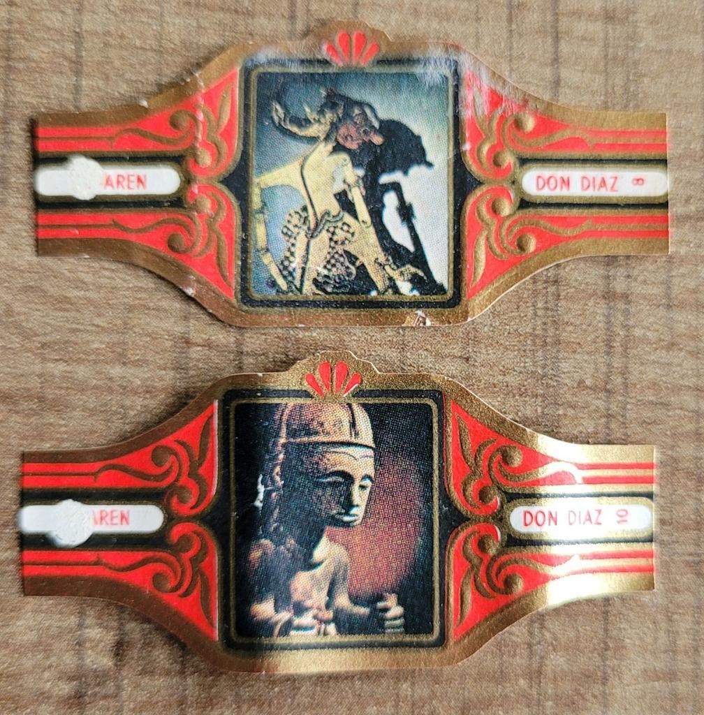 2 oude sigarenbandjes: Indonesische kunst, Ophalen of Verzenden, Gebruikt, Sigarenbandjes