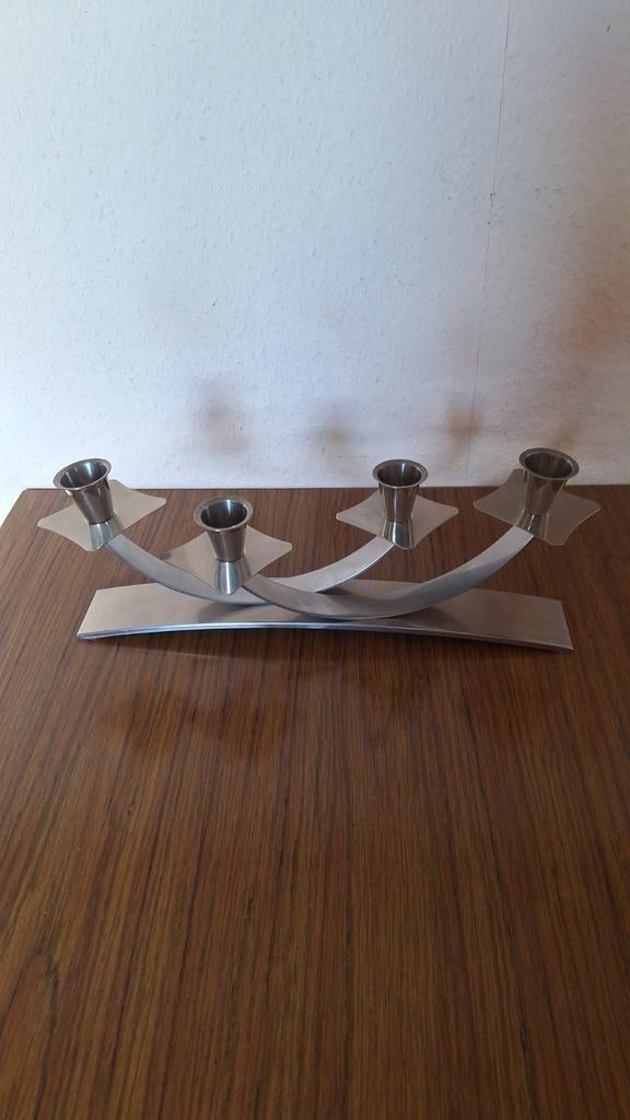 Chandelier de luxe en acier inoxydable pour 4 bougies, Moins de 25 cm, Enlèvement ou Envoi, Autres couleurs, Comme neuf