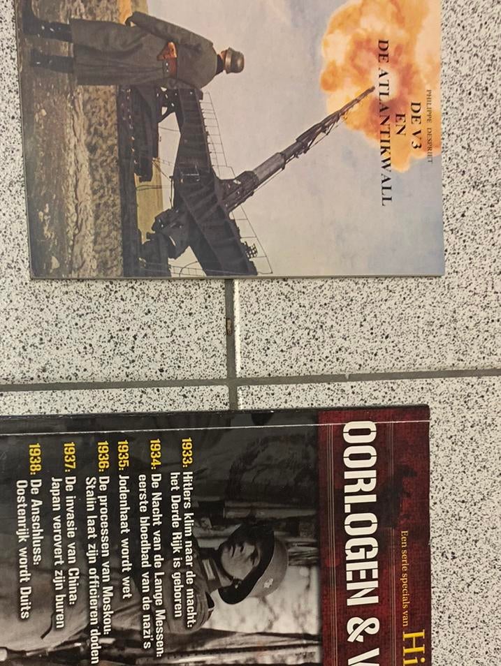 2 boeken oorlogen en veldslagen en V3 en atlantic wall, Boeken, Ophalen of Verzenden, Zo goed als nieuw