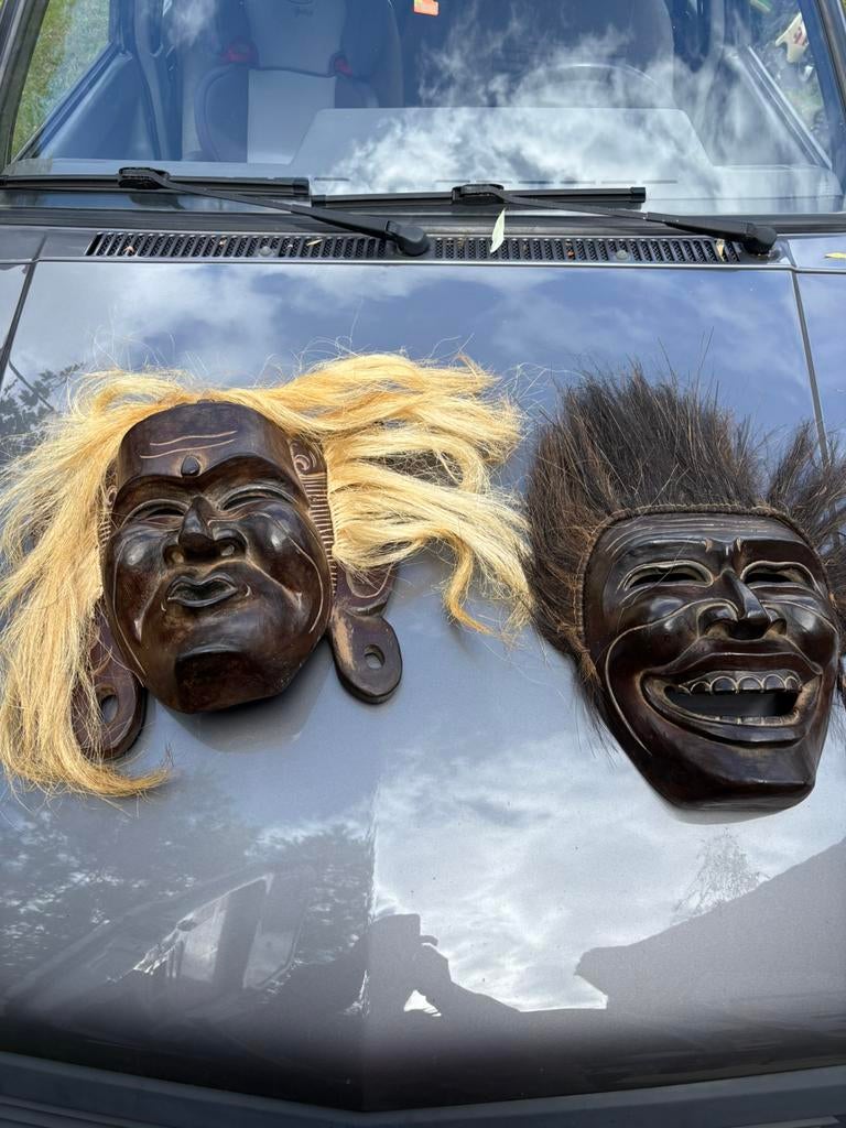 Masker Indonesië 2 stuks, Ophalen