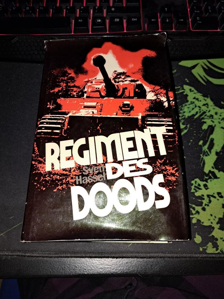 Regiment des doods - Sven Hassel, Boeken, Ophalen of Verzenden, Gelezen