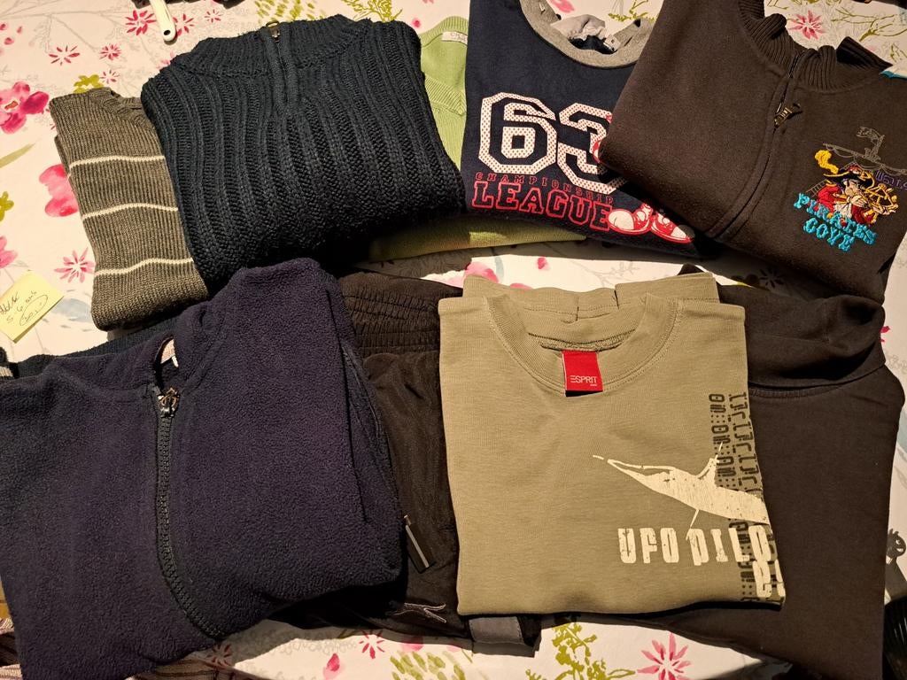 Lot vêtements garçon,  taille 6 ans, Enfants & Bébés, Vêtements enfant | Taille 116, Garçon, Pantalon, Enlèvement