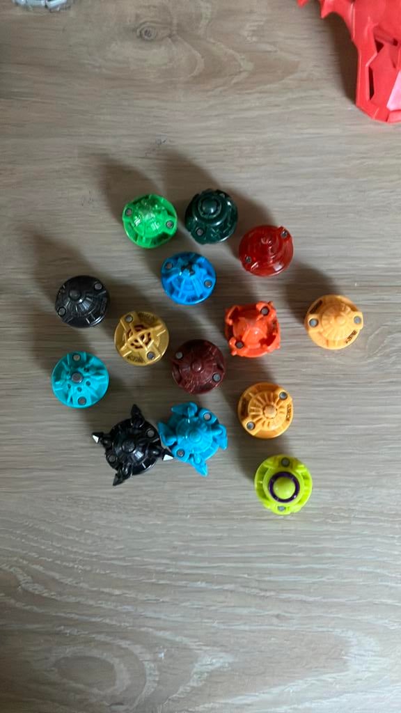 Beyblade, Verzamelen, Speelgoed, Ophalen, Gebruikt