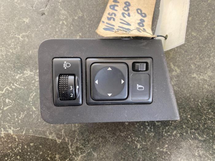 Commutateur rétroviseur d'un Nissan NV200, Autos : Pièces & Accessoires, Tableau de bord & Interrupteurs, Nissan, Utilisé, 3 mois de garantie