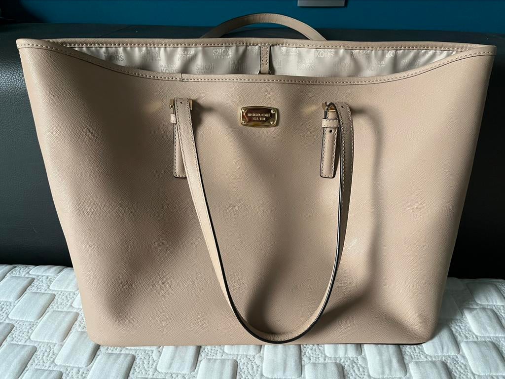 Beige shopper Michael Kors in zeer goede staat, Handtassen en Accessoires, Tassen | Damestassen, Ophalen of Verzenden, Gebruikt