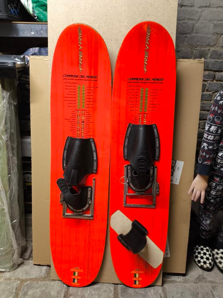 Skis nautiques vintage Freyr – Made in Italy, Enlèvement, Comme neuf, Bar