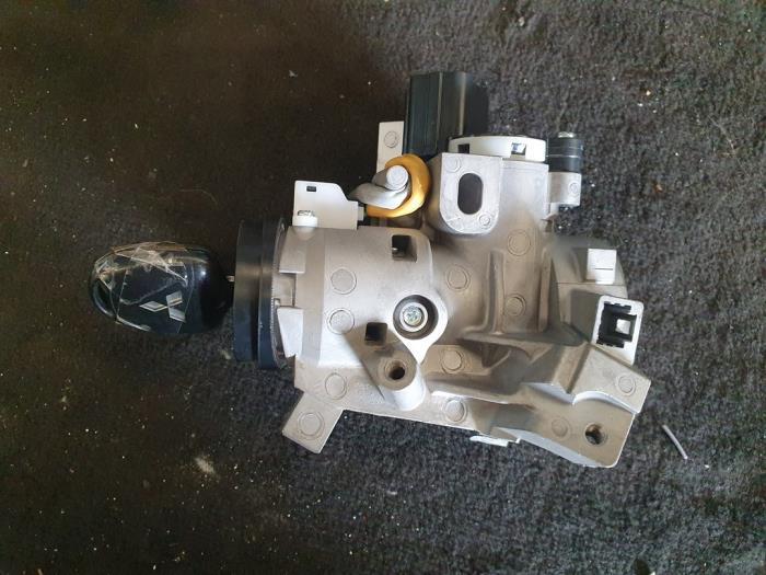 Serrure de contact + clé d'un Mitsubishi Mirage, Enlèvement ou Envoi, 3 mois de garantie, Utilisé, Mitsubishi