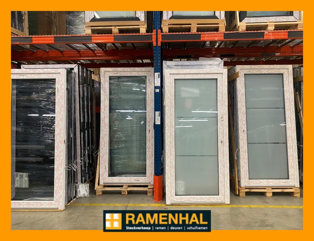 pvc garagedeur, ramen, kozijnen, raam, kozijn, buitendeur,, Doe-het-zelf en Bouw, Kunststof, Ramenhal, Ophalen of Verzenden, Inclusief glas