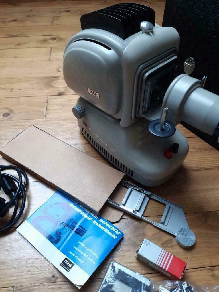 diaprojector vintage met koffertje, Enlèvement ou Envoi, Utilisé