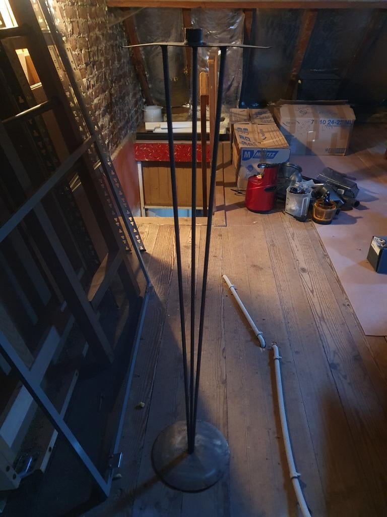 Staande kaarshouder, Ophalen