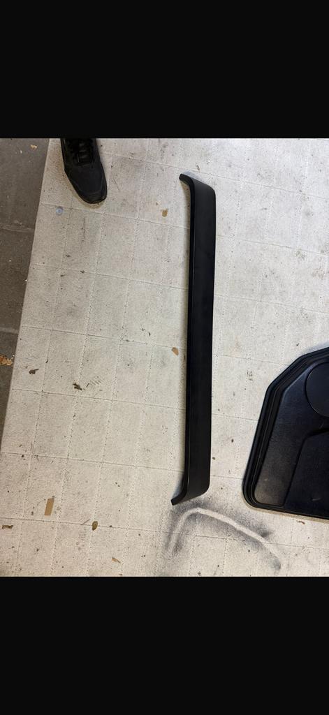 Spoiler/becquet golf gti/vr6, Enlèvement