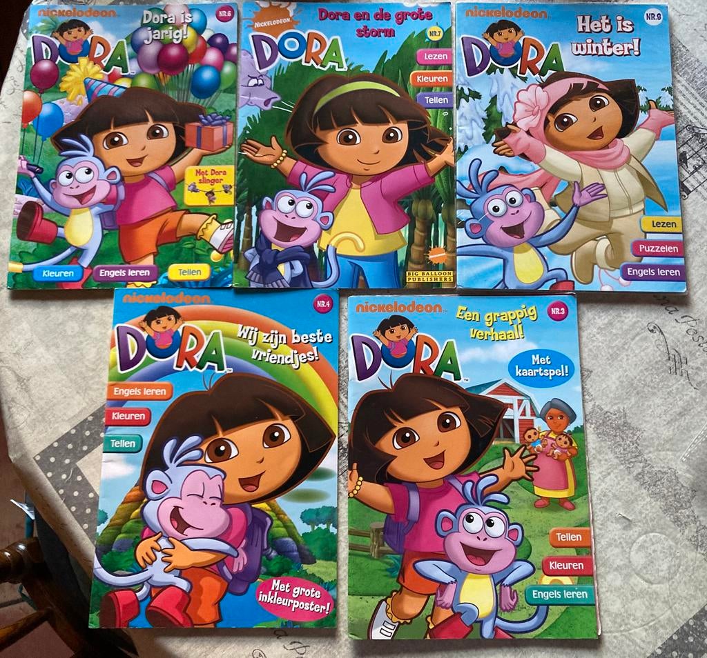 Dora leer,lees,speel,kleurboekjes 5x, Ophalen of Verzenden, Zo goed als nieuw