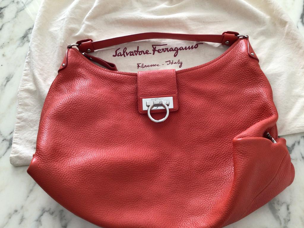 Handtas Salvatore ferragamo, Enlèvement ou Envoi, Comme neuf, Rouge, Sac à main