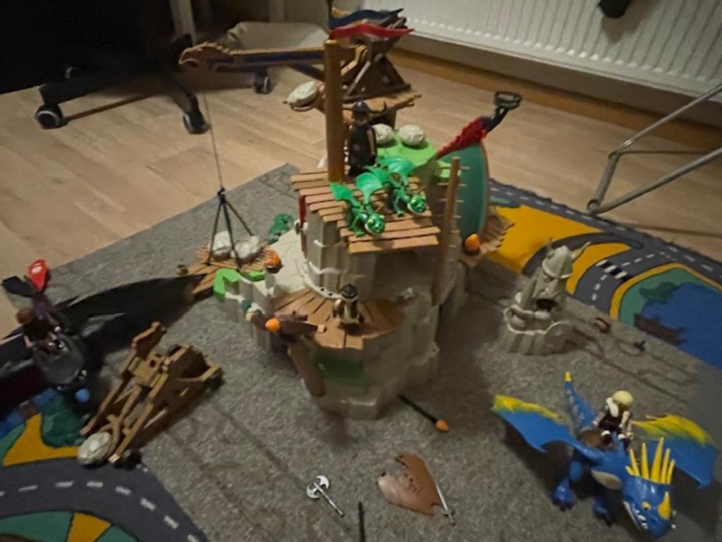 playmobil drakenrijders eiland en 2 grote draken, Kinderen en Baby's, Speelgoed | Playmobil, Ophalen, Gebruikt