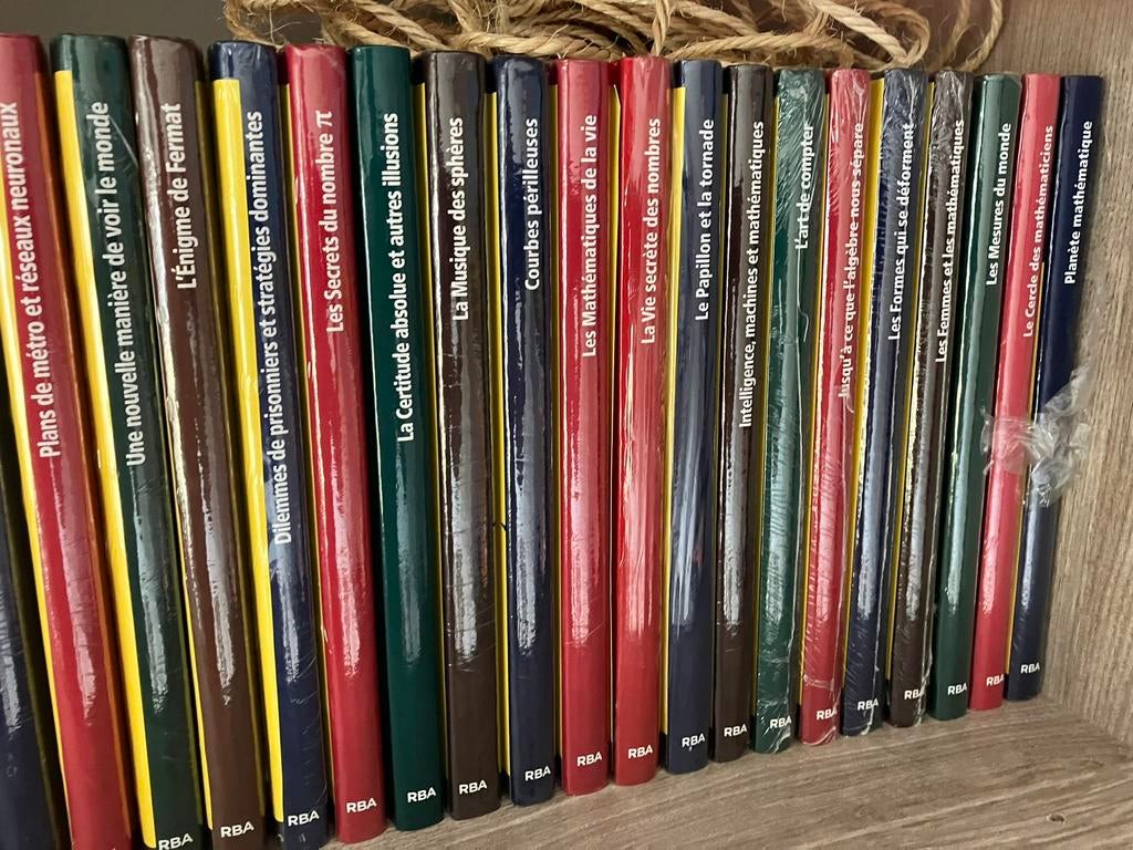 Collection intégrale Le monde est mathématique, Livres, Enlèvement ou Envoi, Comme neuf