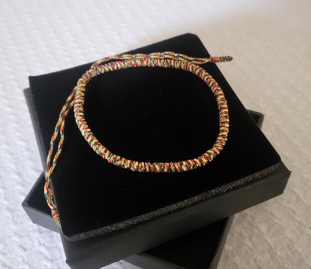 Bracelet porte-bonheur tibétain fait main, béni par Monikken, Enlèvement ou Envoi, Neuf