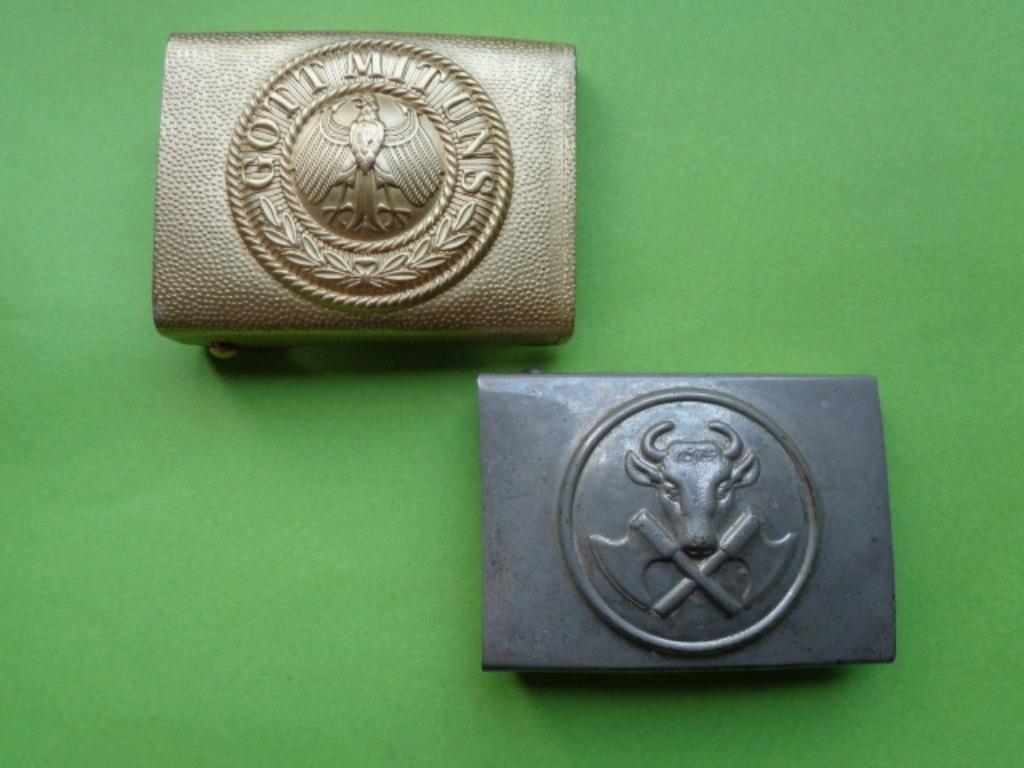 2 Koppelsloten , aan 18 € / stuk, Verzamelen, Ophalen of Verzenden, Landmacht, Overige typen