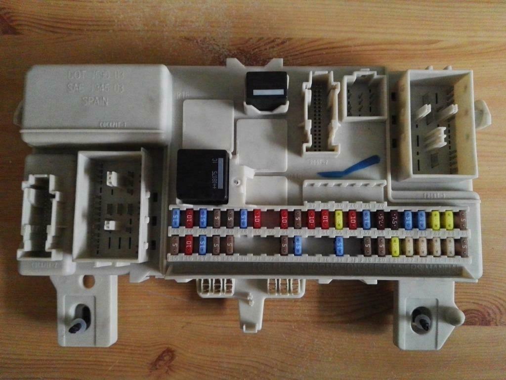 CEM Volvo V50 Boîtier a fusibles, Autos : Pièces & Accessoires, Électronique & Câbles, Volvo, Utilisé, Enlèvement ou Envoi