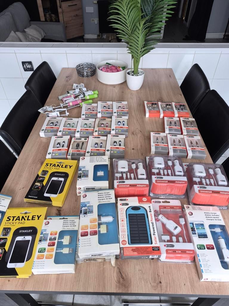 Lot accesoire gsm, Télécoms, Enlèvement ou Envoi