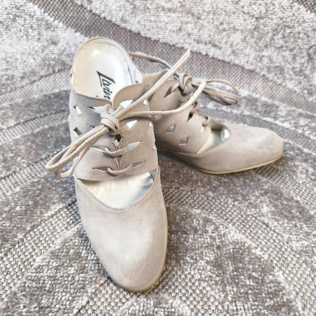 Livingstone pump eu 39  orthopedisch, Kleding | Dames, Ophalen of Verzenden, Beige, Instappers