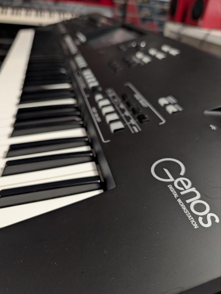 Prosq Music| Genos Zeer Goede Staat+ 2 jaar garantie, Muziek en Instrumenten, Synthesizers, Ophalen of Verzenden, Kawai
