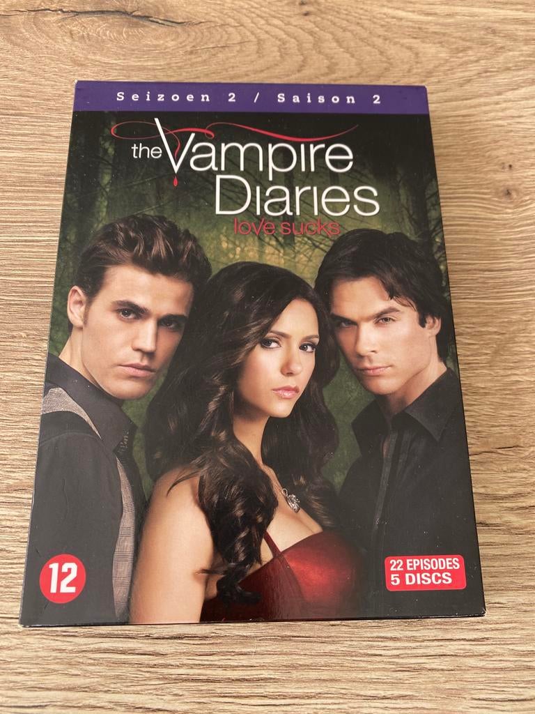 The vampire diaries Love Sucks seizoen 2, À partir de 12 ans, Enlèvement ou Envoi, Comme neuf, Science-Fiction et Fantasy