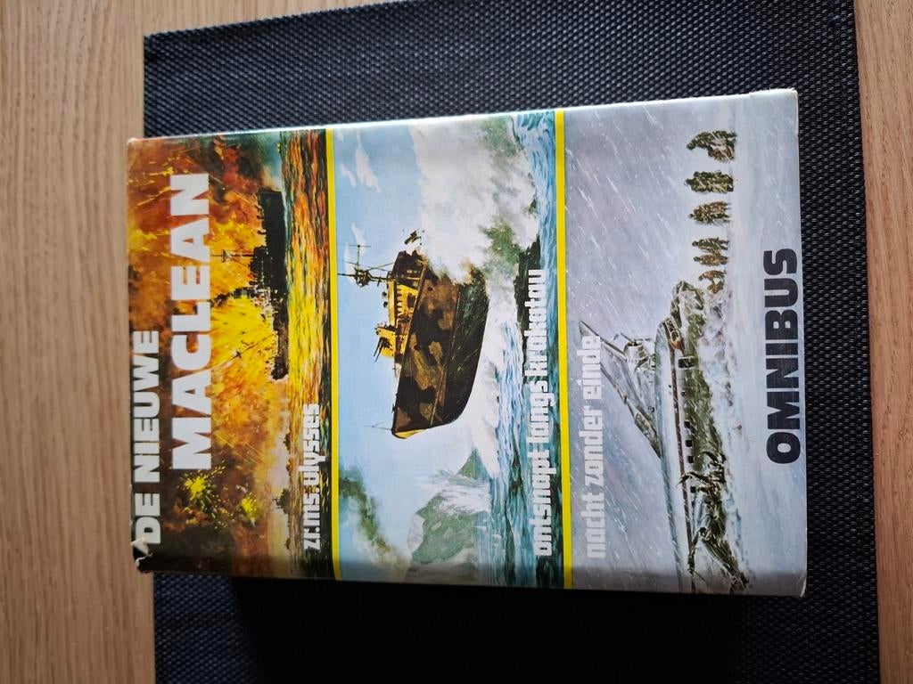 Boek de nieuwe maclean omnibus door Alistair MacLean., Boeken, Romans, Ophalen of Verzenden, Gelezen
