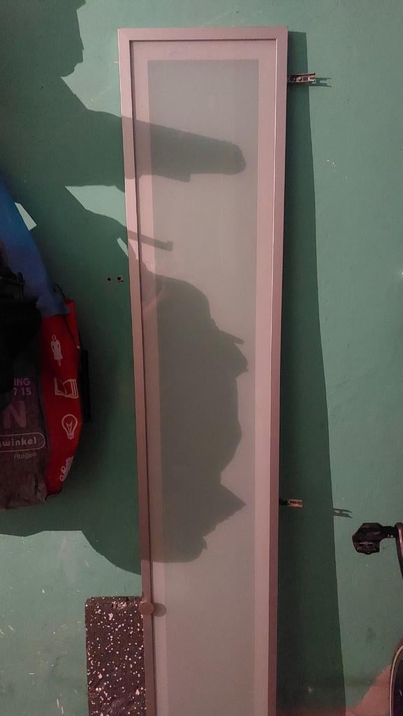 Ikea, deur glas voor badkamerkast, Ophalen