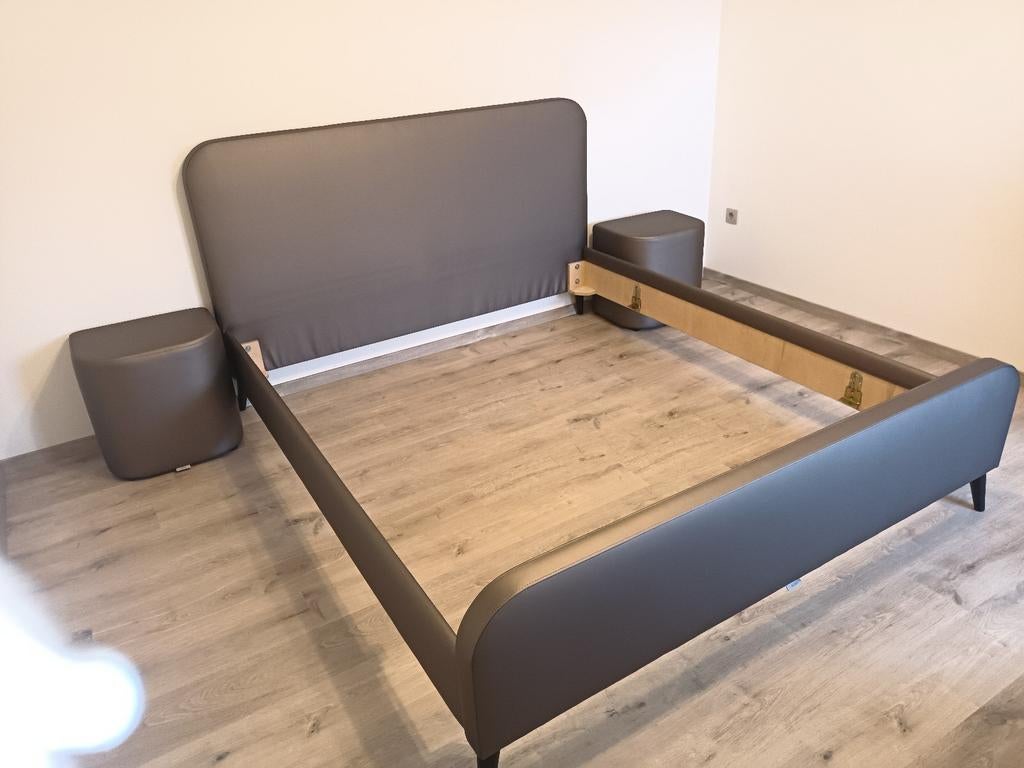 Bed omranding voor matras maat van 210x180., Huis en Inrichting, Slaapkamer | Bedden, Ophalen, Zo goed als nieuw
