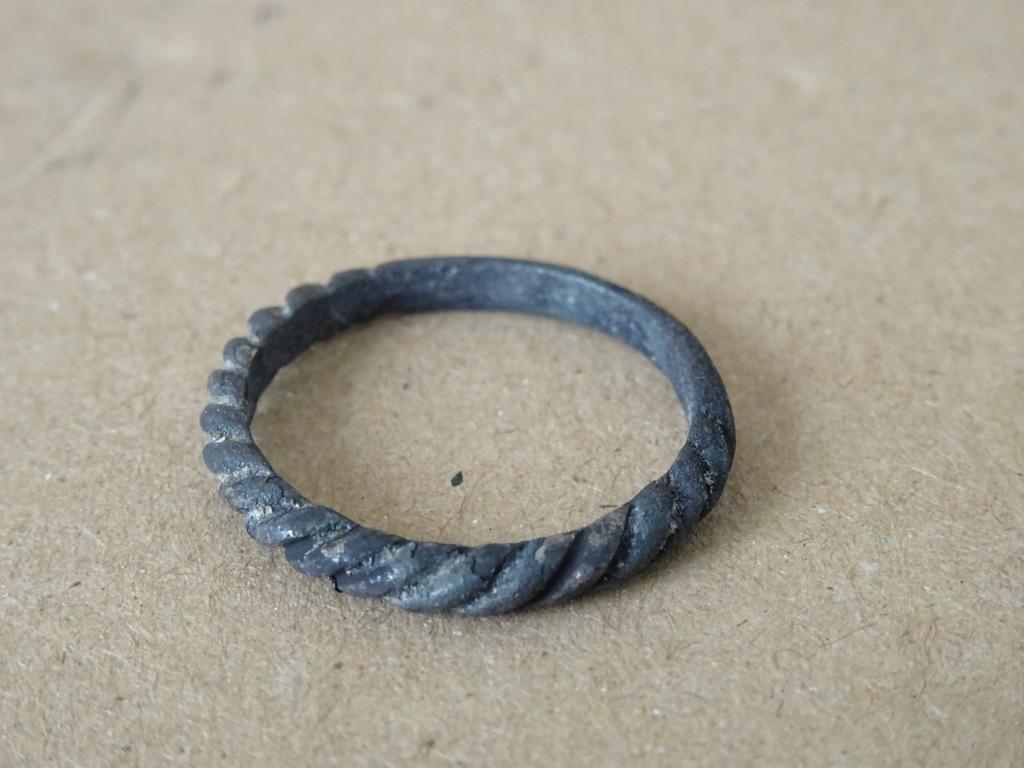Bodemvondst 3e eeuw Romeinse zilveren ring Romeinse tijd, Antiek en Kunst, Ophalen of Verzenden, Zilver